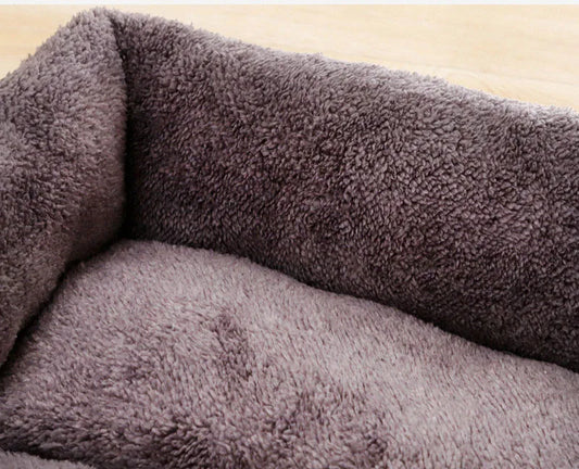 Black Dog Bed Plush Sleeping Bed Non-Slip and Bite-Resistant