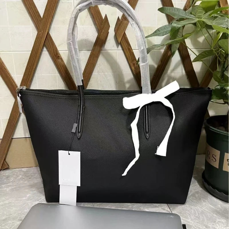 New Premium Trendy Large Capacity Women Commuter Bag
