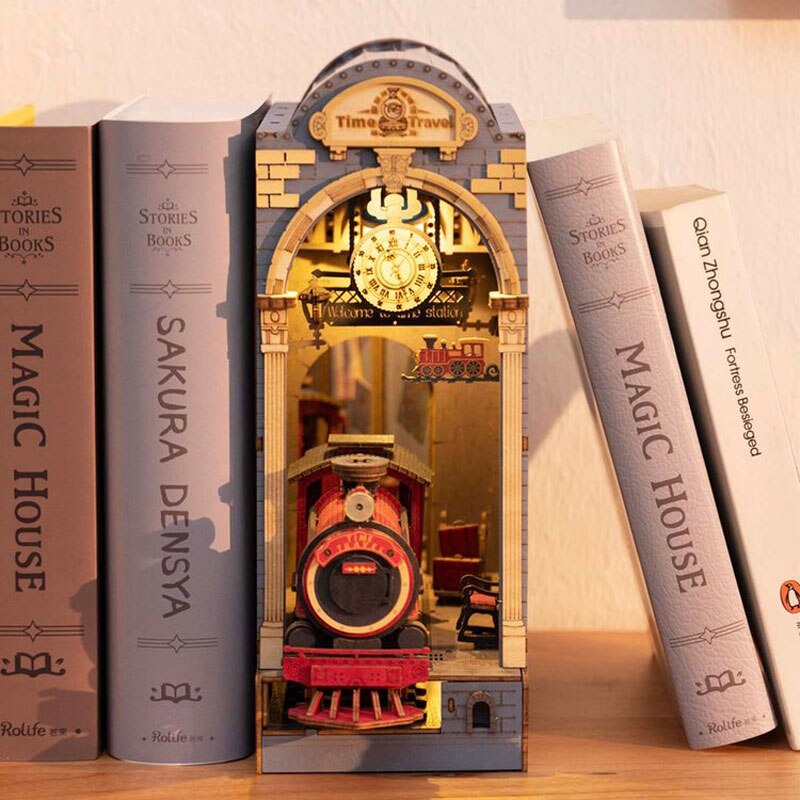 DIY Book Nook Japanese Sakura in Books Series