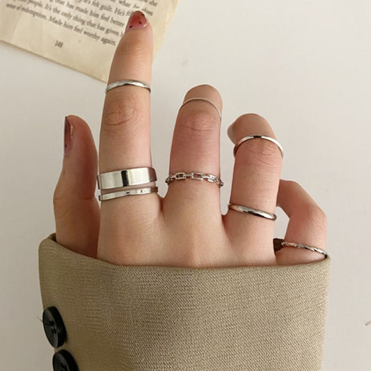 Metal Hollow Round Finger Ring