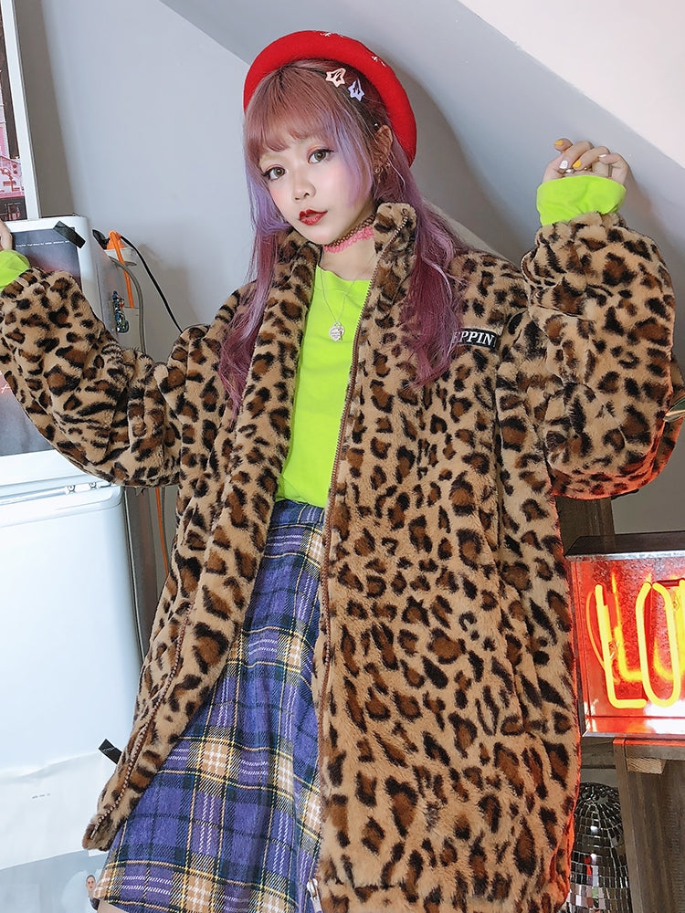 Korean version of the street hip hop retro leopard plush thickening loose winter coat