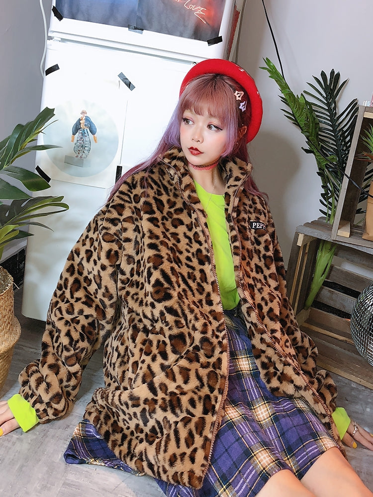 Korean version of the street hip hop retro leopard plush thickening loose winter coat