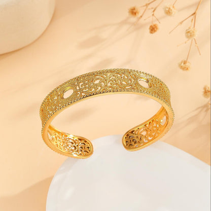 1 piece Luxury Style Gold Bracelet Hollowed Out Lace