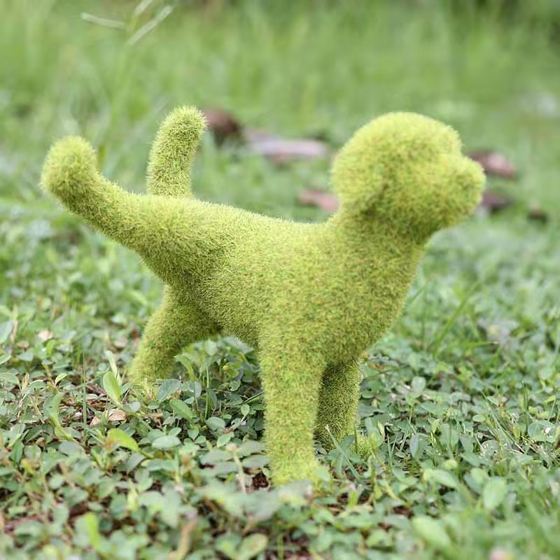Decorative Peeing Dog in 4 Styles Green Artificial