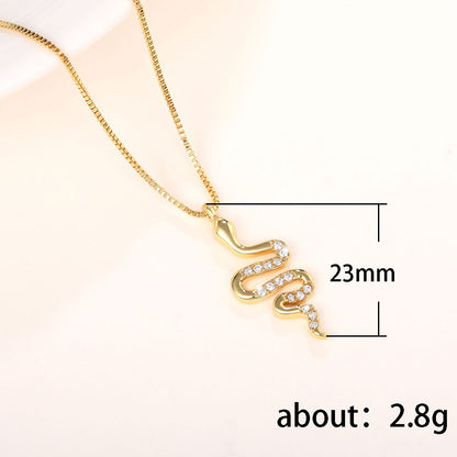 Fashion Lady Snake Pendant Necklace With Dazzling Zirconia Stylish