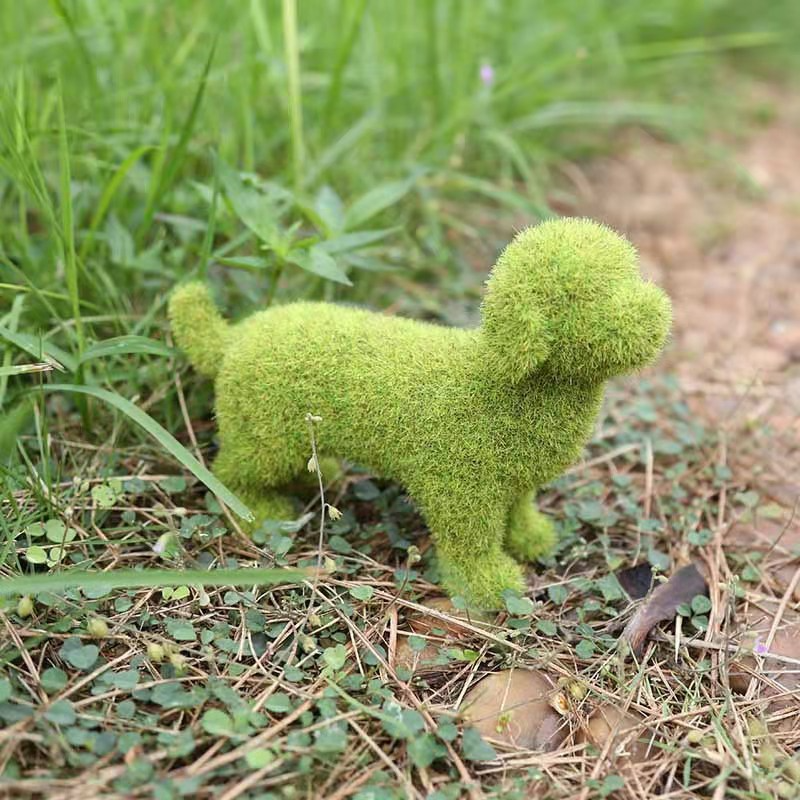 Decorative Peeing Dog in 4 Styles Green Artificial