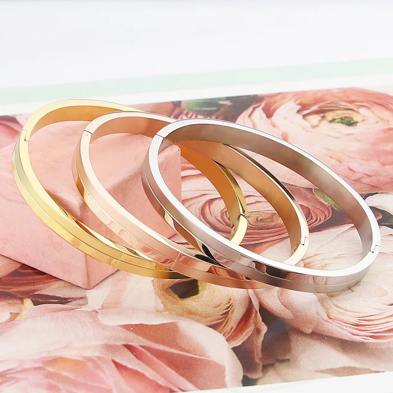 Semi-matte Semi-smooth Woman's Bangle Ladies