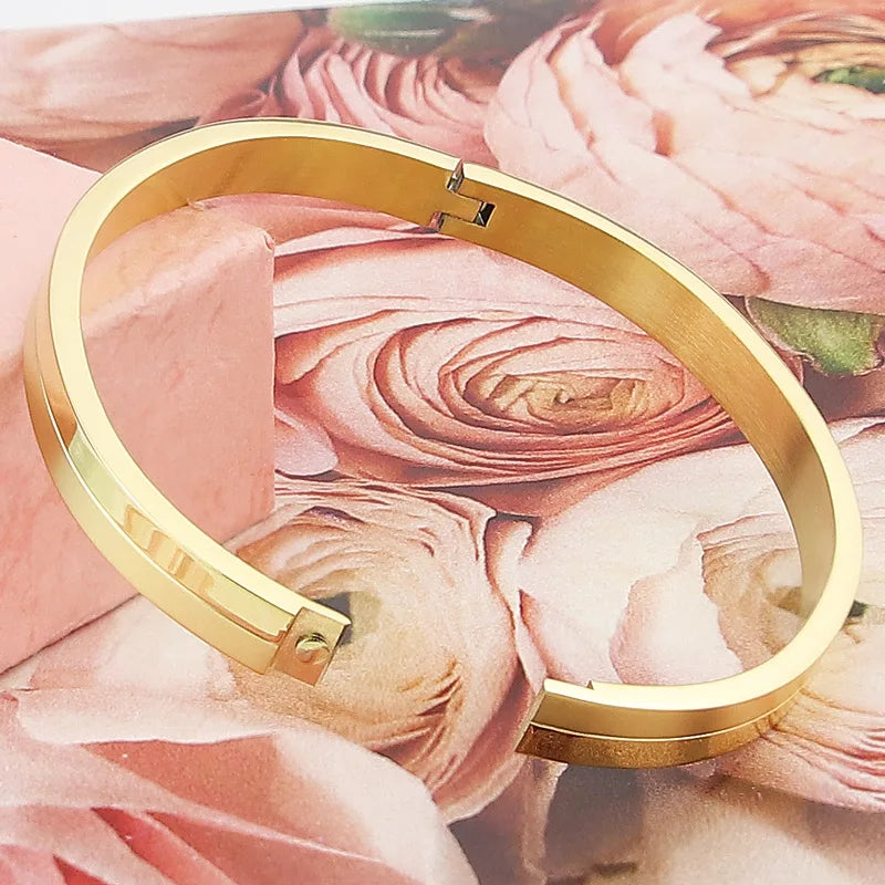 Semi-matte Semi-smooth Woman's Bangle Ladies
