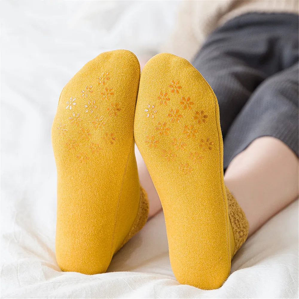 4 Pairs Casual Low Tube Lace Thermal Socks Women
