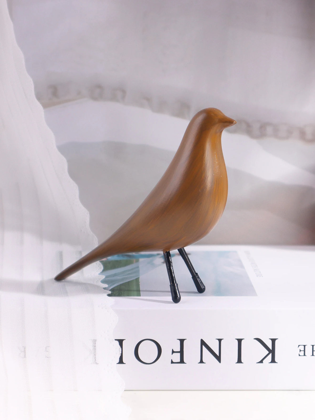 Nordic Style Minimalist Bird Sculpture Resin Craft Artwork
