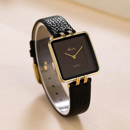 New Fashion Watch Women Casual Leather Strap Quartz