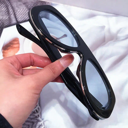 Vintage thick frame stripe oval sunglasses for women