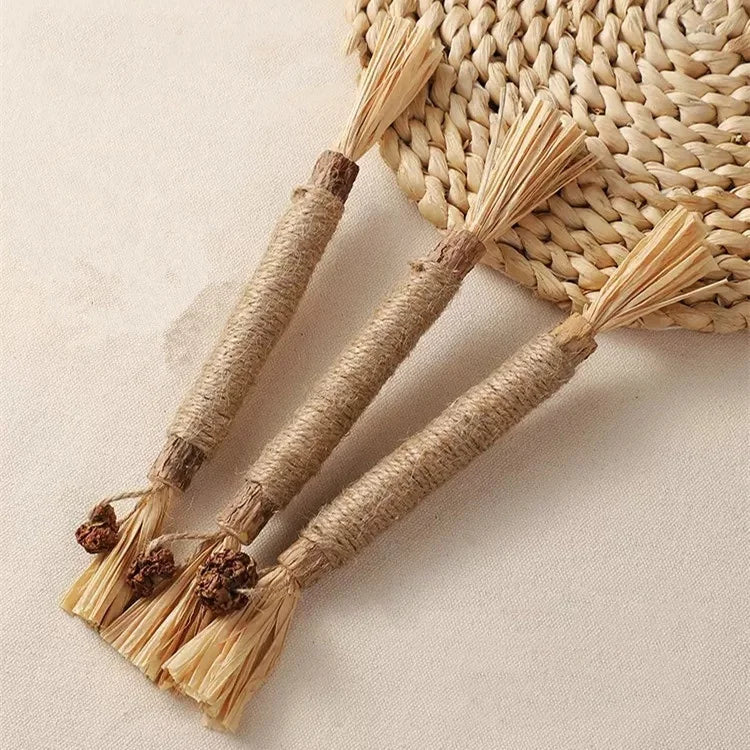 Popular Wood Polygonum teasing cat toy snacks self-hi
