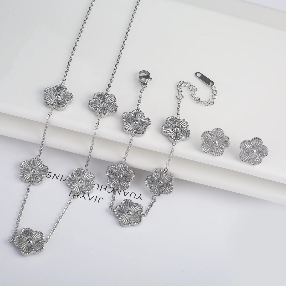 Stainless Steel Laser Five Leaf Flower Petal Adjustable Clover