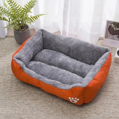 Black Dog Bed Plush Sleeping Bed Non-Slip and Bite-Resistant