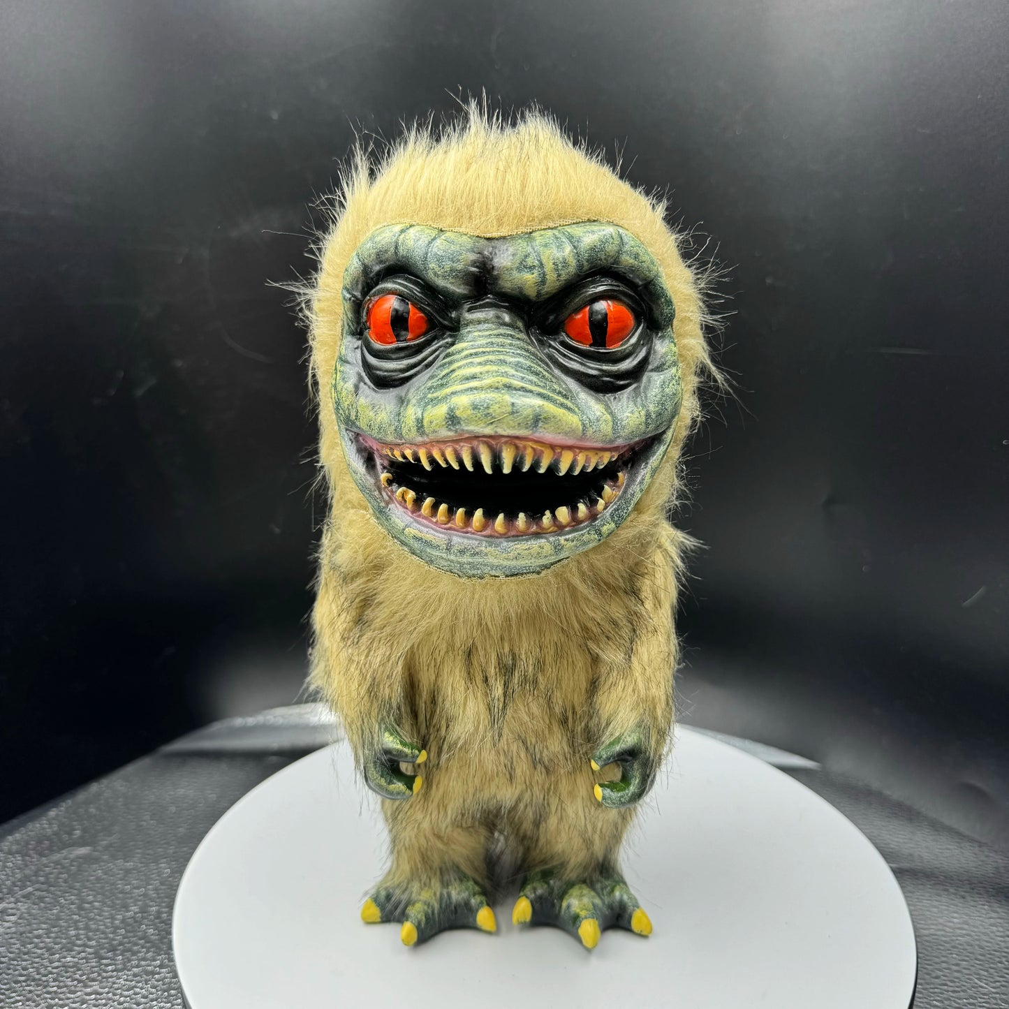 Critters Monster Doll Figurine Realistic Movie Alien