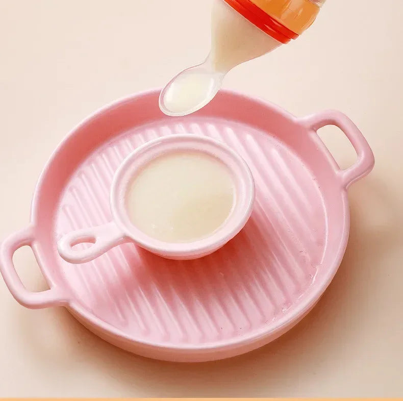 Safe Useful Silicone Baby Bottle with Spoon Food Supplement