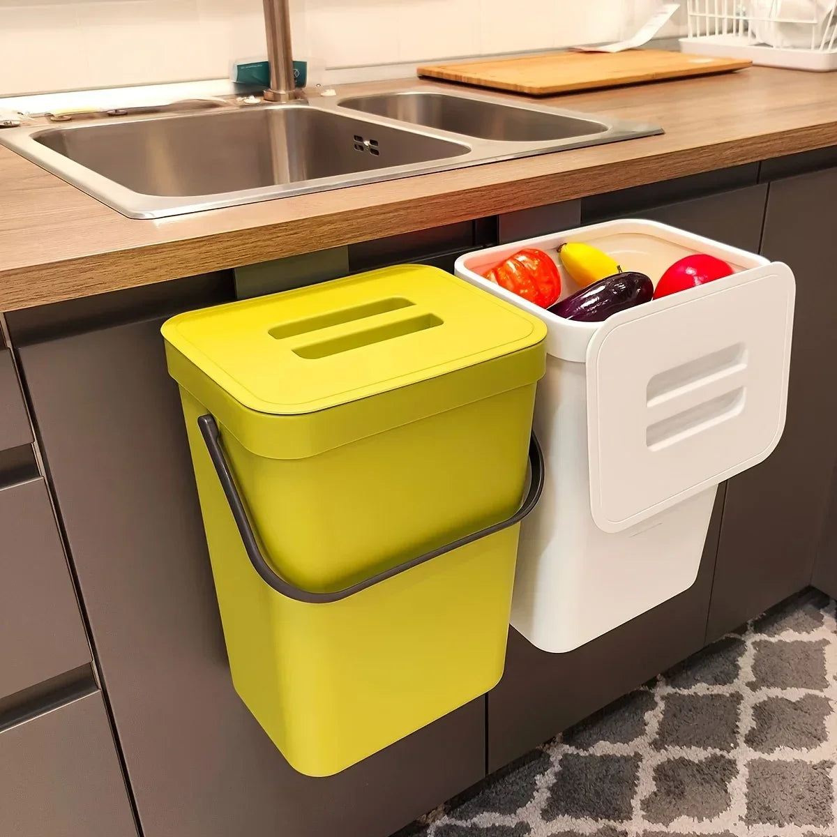 Small Plastic Trash Can Hanging Small Trash Can with Lid