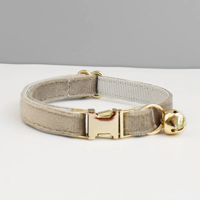 Stylish Adjustable Cat Collar with Bowknot