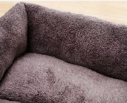 Black Dog Bed Plush Sleeping Bed Non-Slip and Bite-Resistant