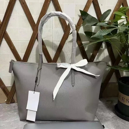 New Premium Trendy Large Capacity Women Commuter Bag