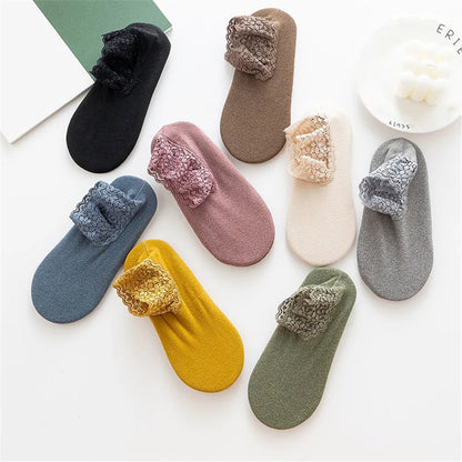 4 Pairs Casual Low Tube Lace Thermal Socks Women