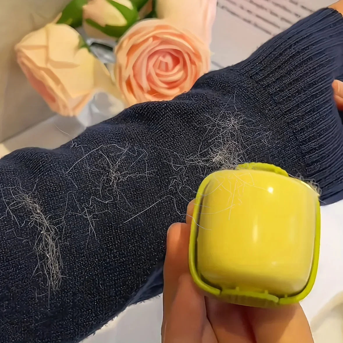 1pc Washable & Portable Lint Roller - Pet Hair Remover for Clothes