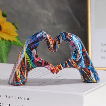 Water Transfer Small Love Gesture Sculpture