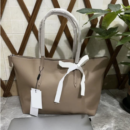 New Premium Trendy Large Capacity Women Commuter Bag