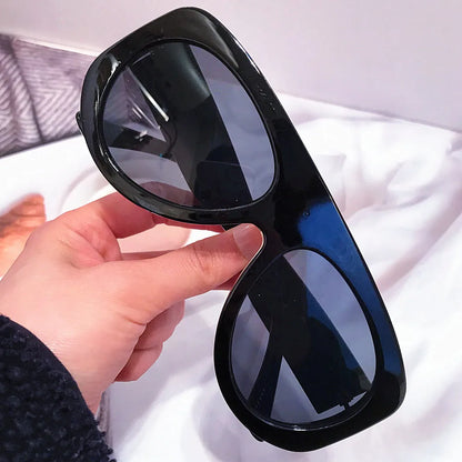 Vintage thick frame stripe oval sunglasses for women
