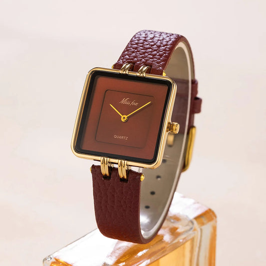 New Fashion Watch Women Casual Leather Strap Quartz