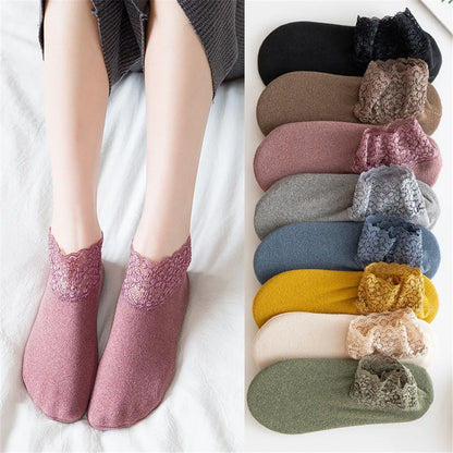4 Pairs Casual Low Tube Lace Thermal Socks Women