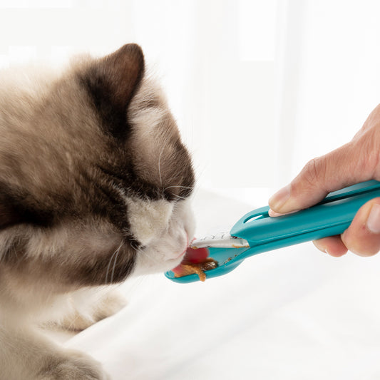 The Hot Cat Strip Spoon Feeder Squeezes