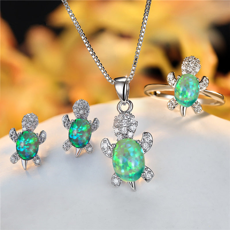 Fashion Oval Zircon Pendant Turtle Shape Necklaces