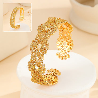 1 piece Luxury Style Gold Bracelet Hollowed Out Lace