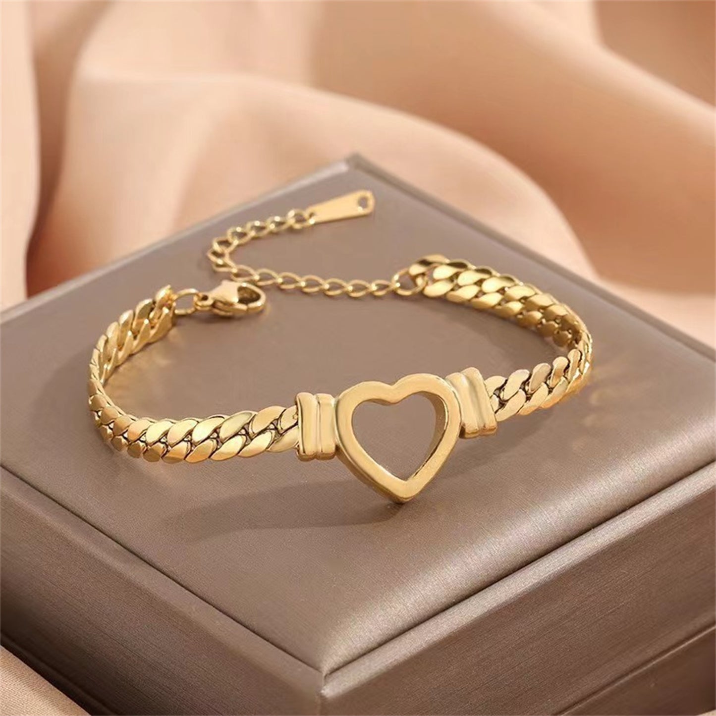 Personalized Love Chain Necklace Bracelet For Women Fashion