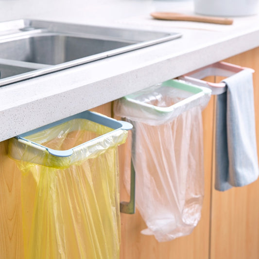 The kitchen trash rack can be hanging cupboard