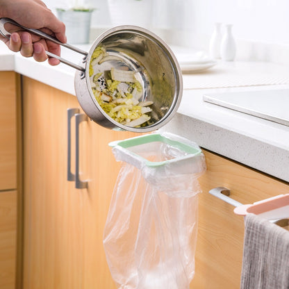 The kitchen trash rack can be hanging cupboard