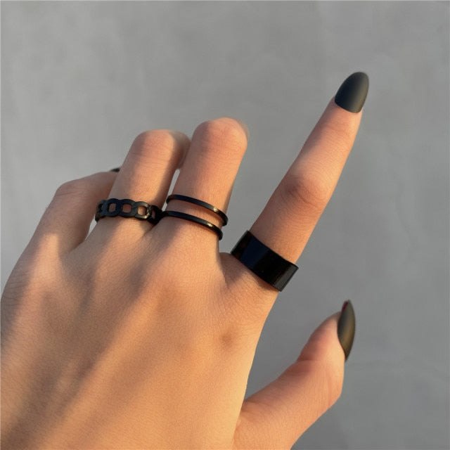 Metal Hollow Round Finger Ring